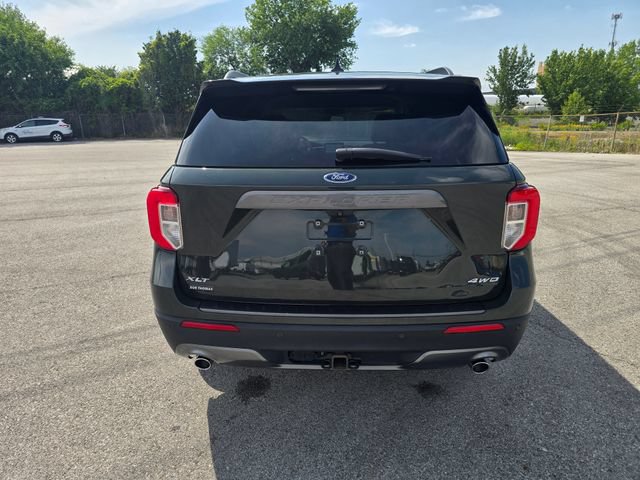 Used 2022 Ford Explorer XLT w/ Equipment Group 202A AWD/4WD image 4