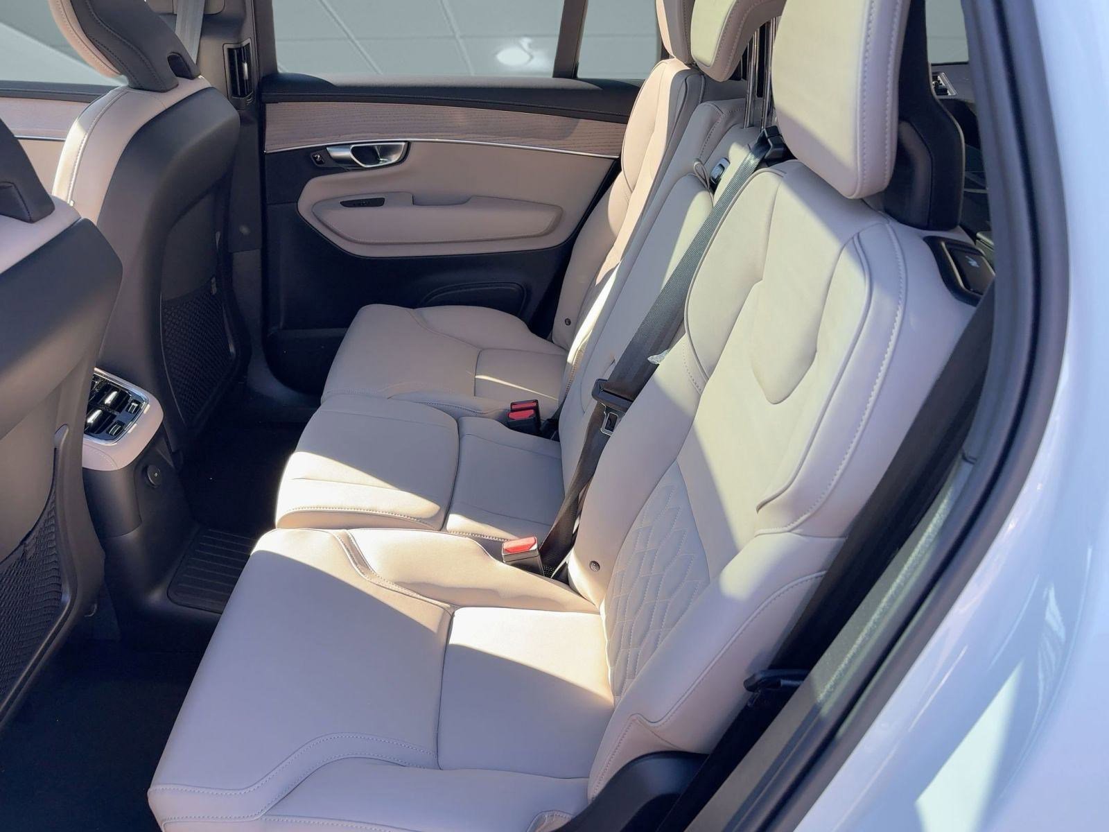 New 2026 Volvo XC90 T8 Plus w/ Protection Package image 14