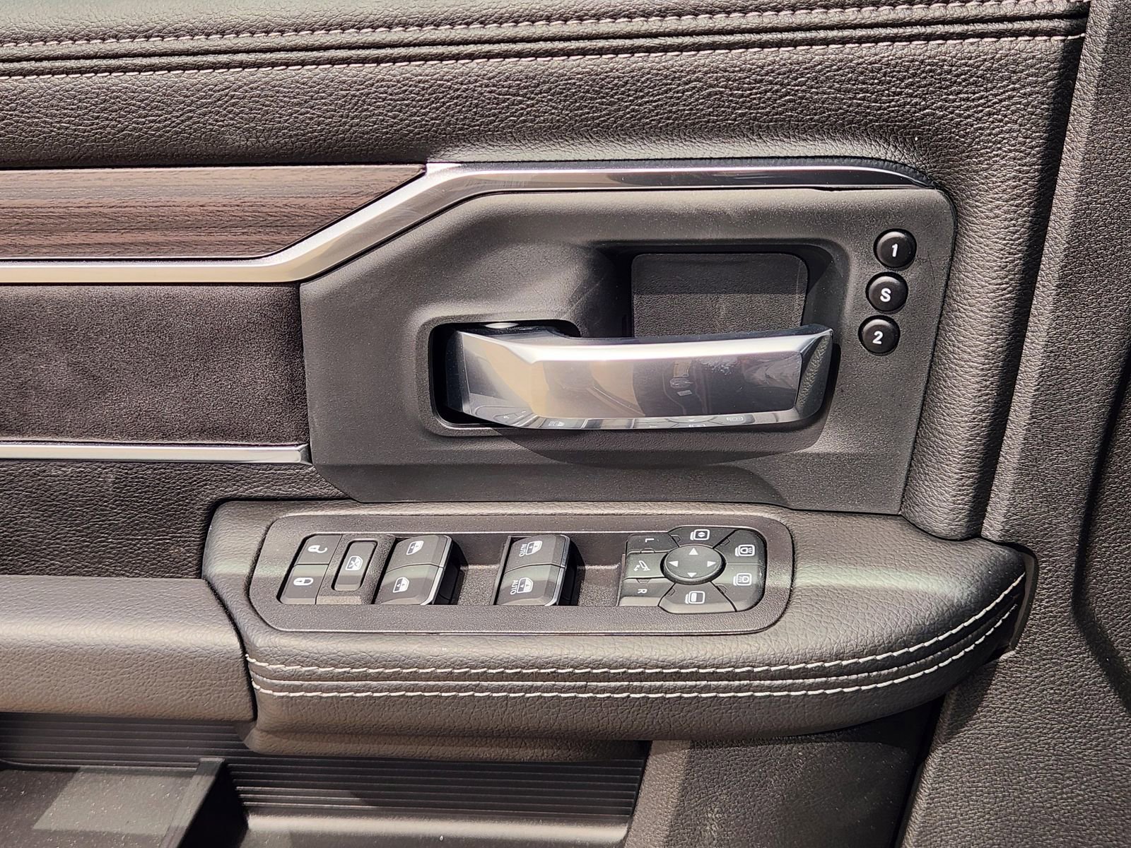 New 2026 RAM 3500 Laramie w/ Max Tow Package image 19