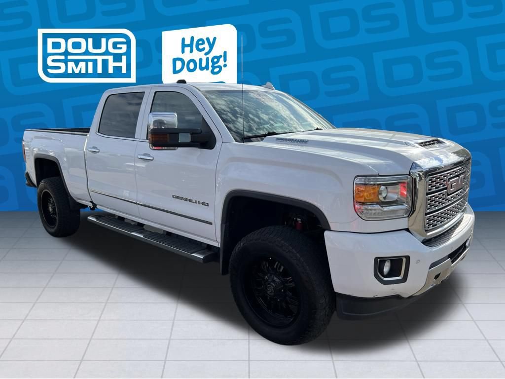Used 2018 GMC Sierra 2500 Denali w/ Duramax Plus Package AWD/4WD image 7