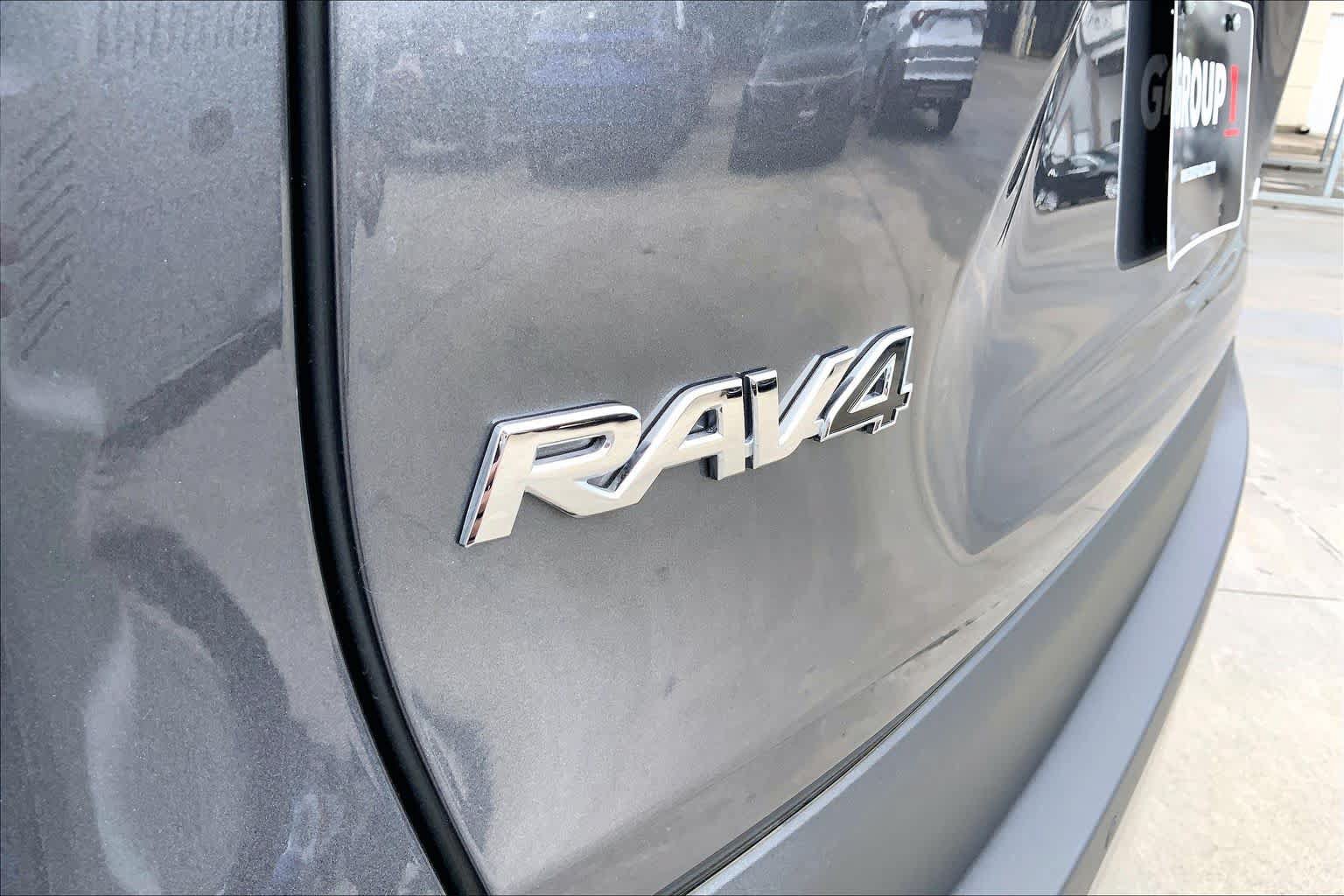 Used 2025 Toyota RAV4 Limited FWD image 10