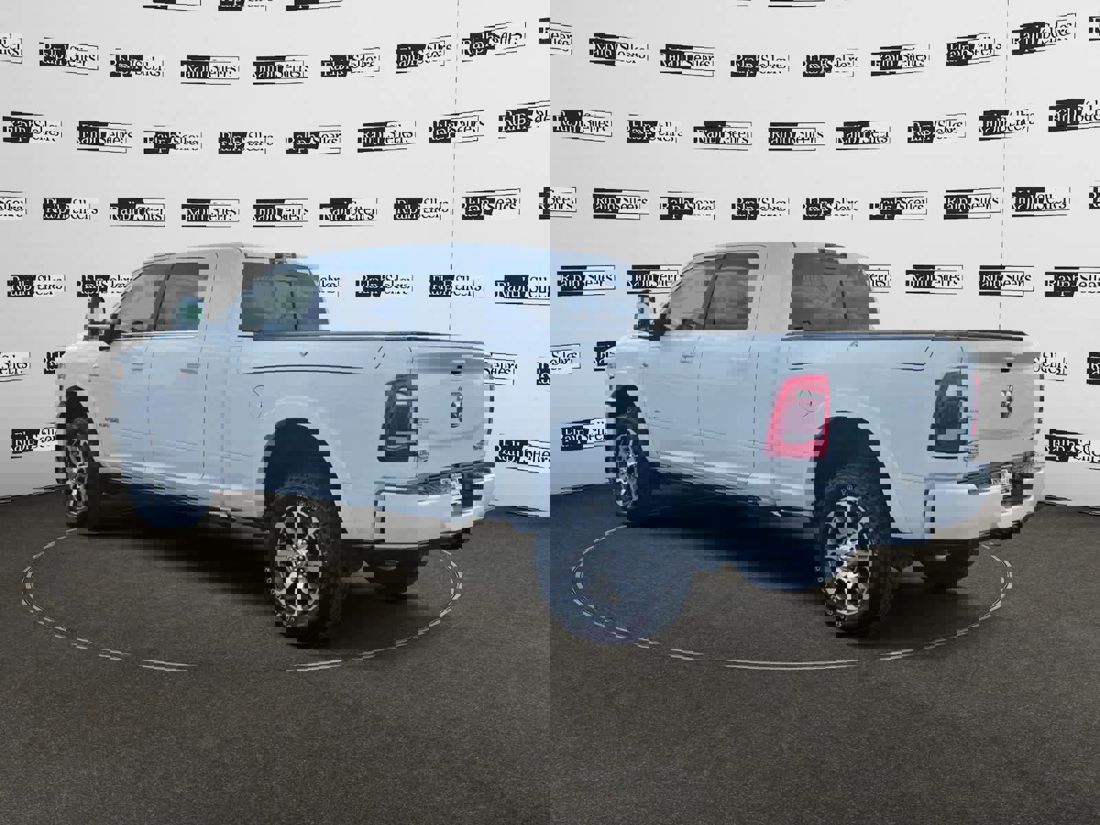 Used 2024 RAM 2500 Limited w/ Towing Technology Group image 4