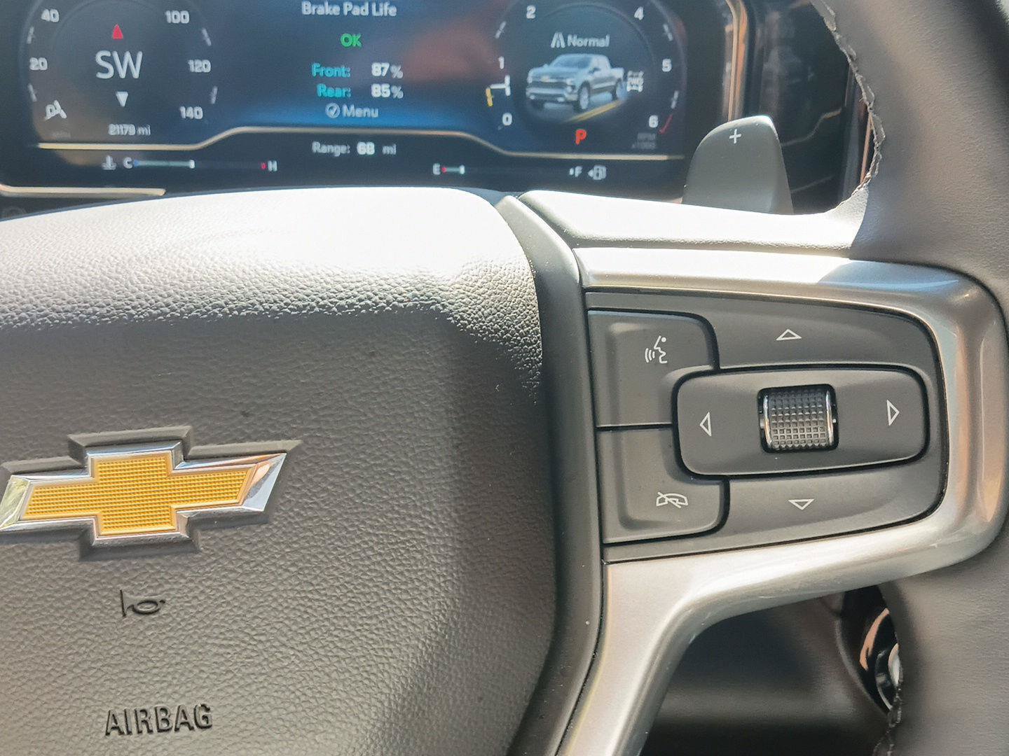 Used 2025 Chevrolet Silverado 1500 LTZ w/ Technology Package AWD/4WD image 30