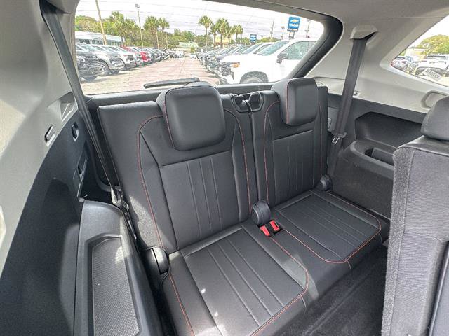 Used 2024 Volkswagen Tiguan Wolfsburg Edition FWD image 11