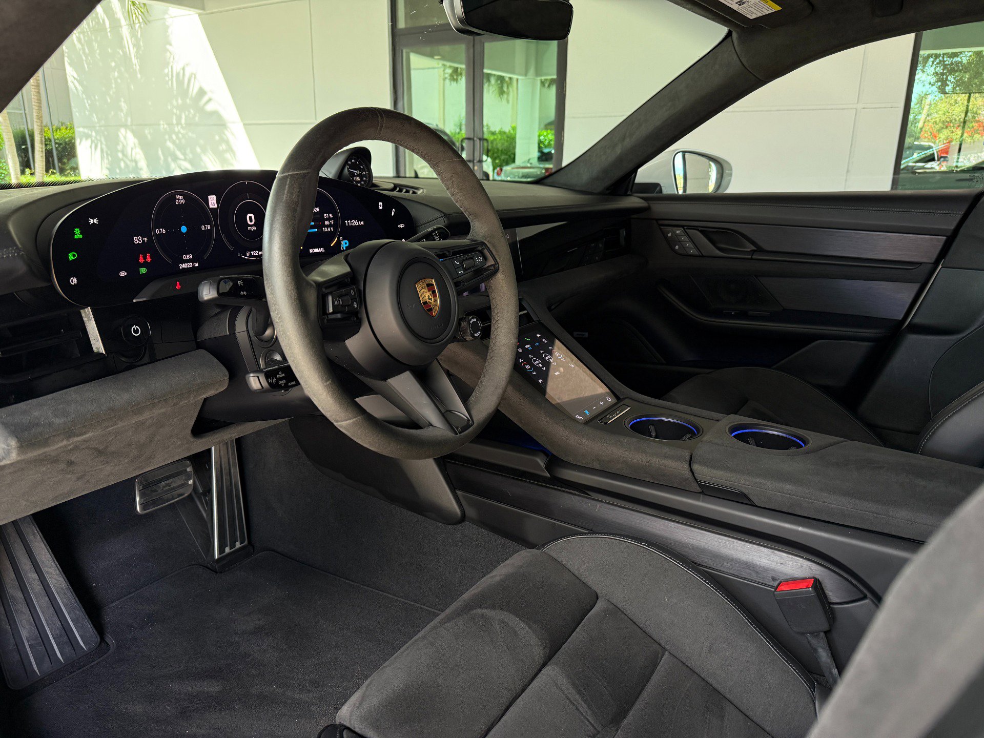 Used 2022 Porsche Taycan GTS image 22