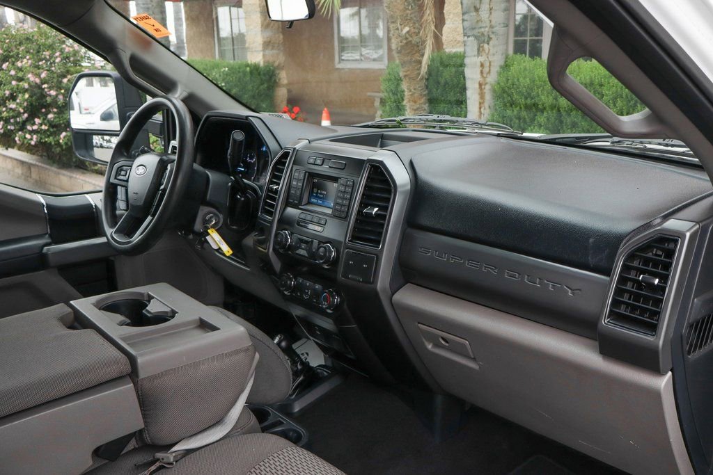 Used 2019 Ford F350 XLT image 39