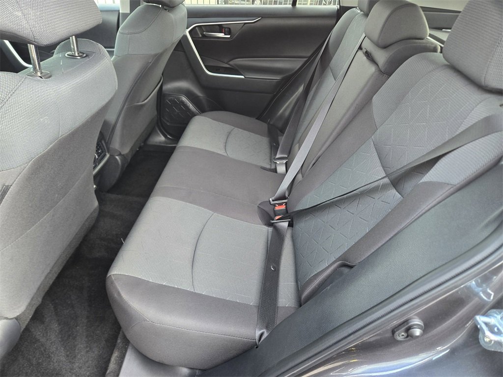 Used 2025 Toyota RAV4 XLE w/ Convenience Package image 18