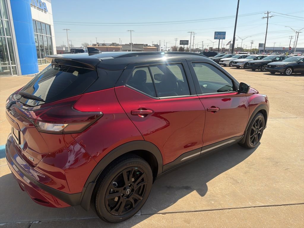 Used 2024 Nissan Kicks SR w/ SR Premium Package FWD image 23