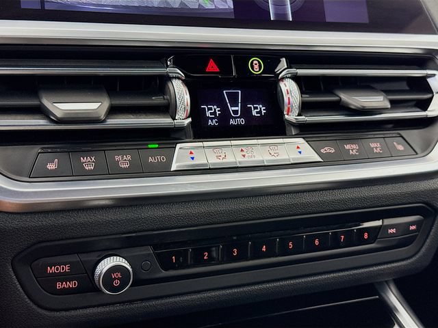 Used 2019 BMW 330i xDrive Sedan w/ Premium Package AWD/4WD image 16