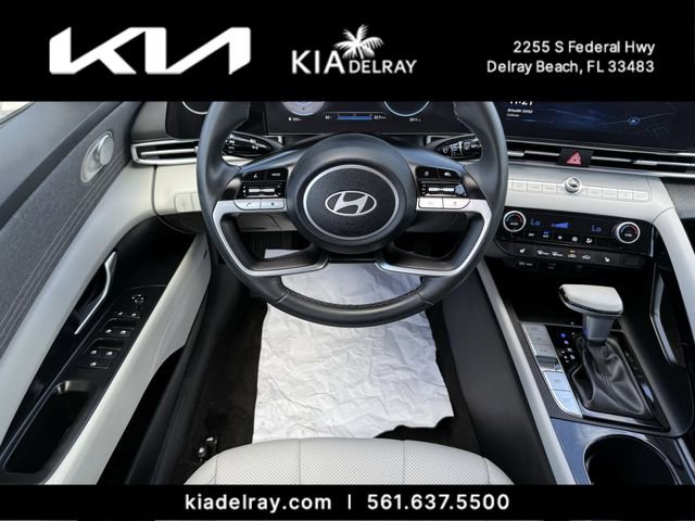 Used 2024 Hyundai Elantra Limited image 12