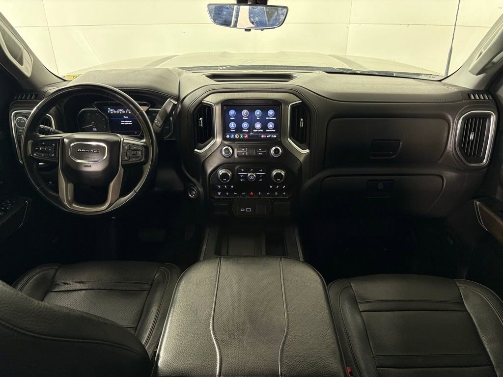 Used 2023 GMC Sierra 3500 Denali w/ Denali Black Diamond Edition AWD/4WD image 35