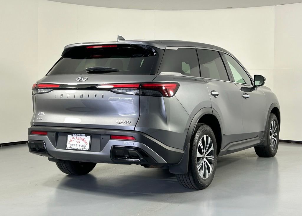 Used 2023 INFINITI QX60 Pure image 8