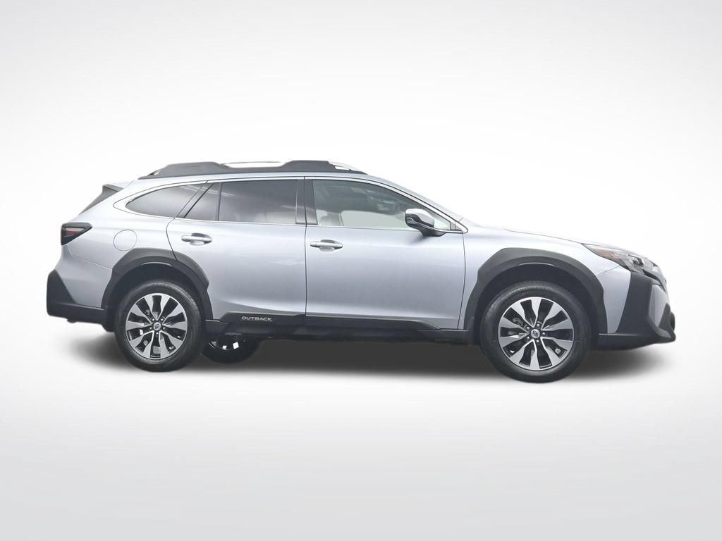 Used 2024 Subaru Outback Touring XT AWD/4WD image 32