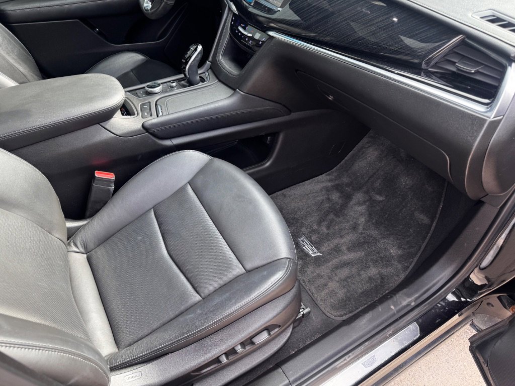 Used 2020 Cadillac XT6 Premium Luxury image 26