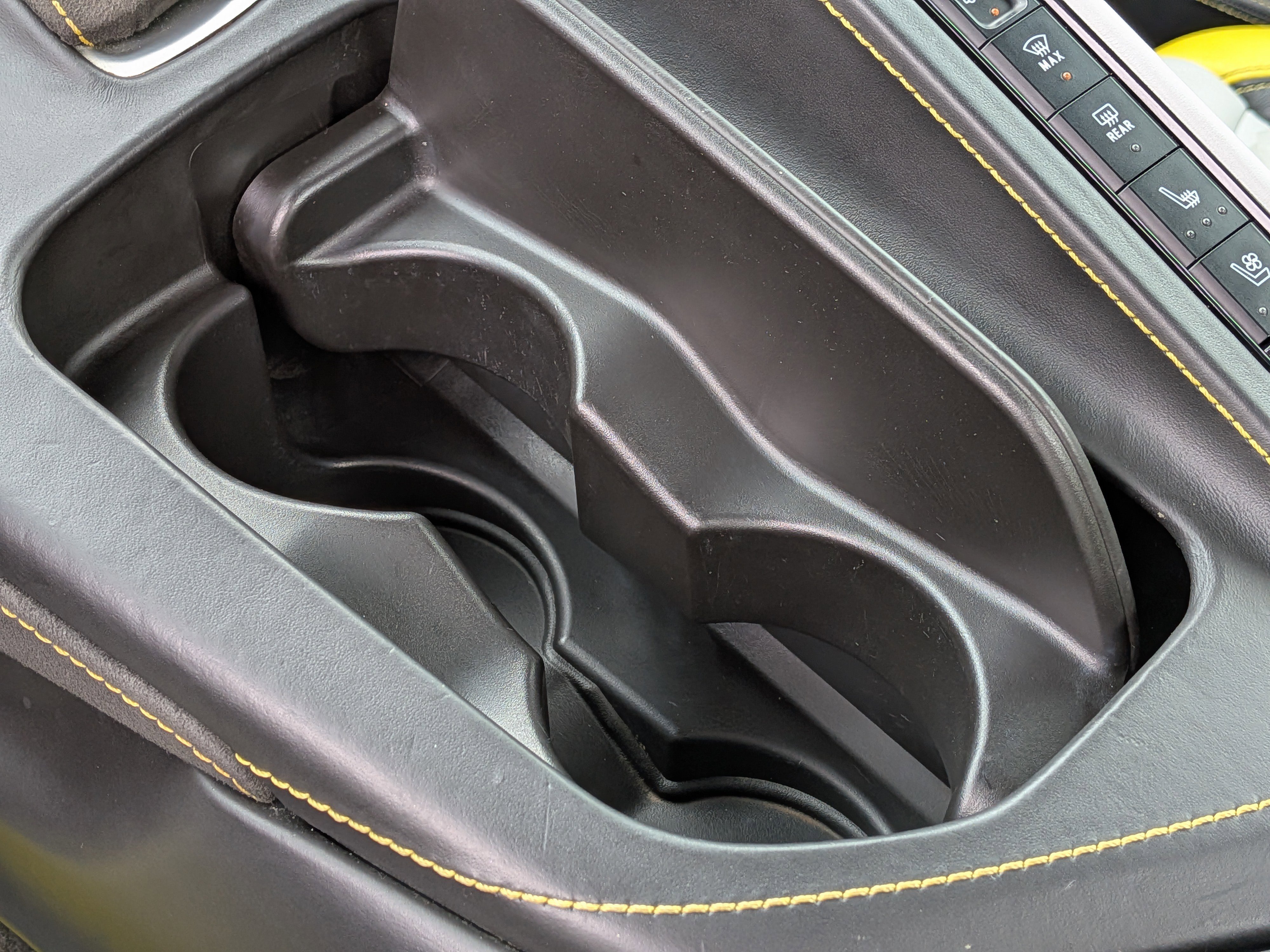 Used 2022 Chevrolet Corvette Stingray Premium Conv w/ Z51 Performance Package RWD image 31