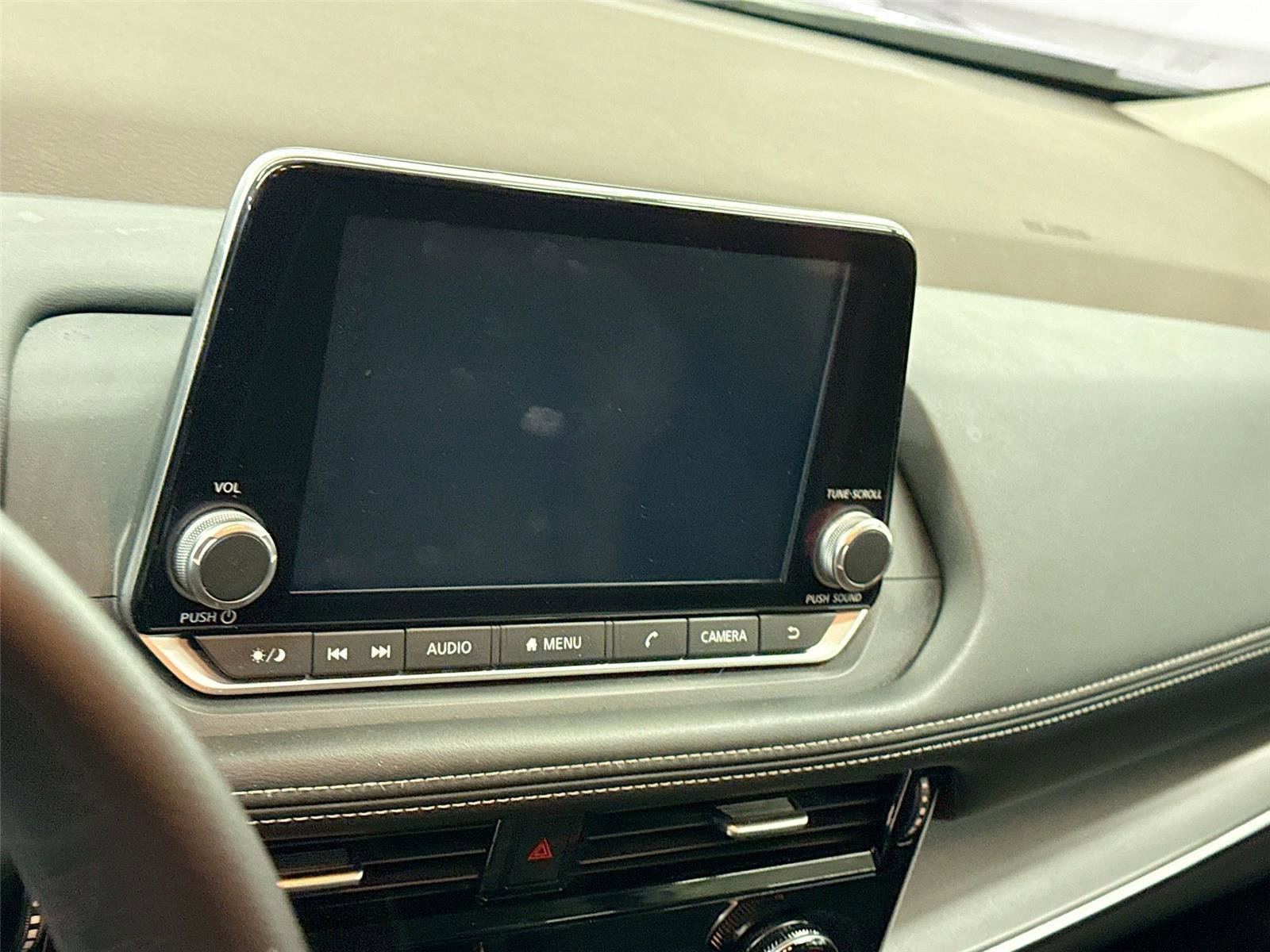 Used 2021 Nissan Rogue SV image 4