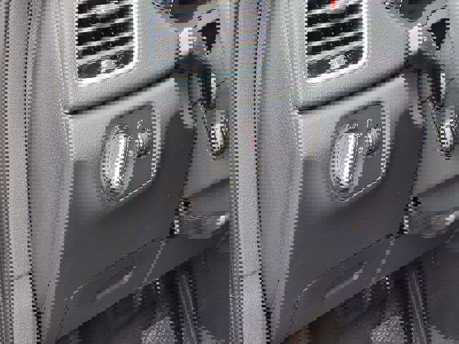 Used 2017 Audi Q3 2.0T Premium image 10