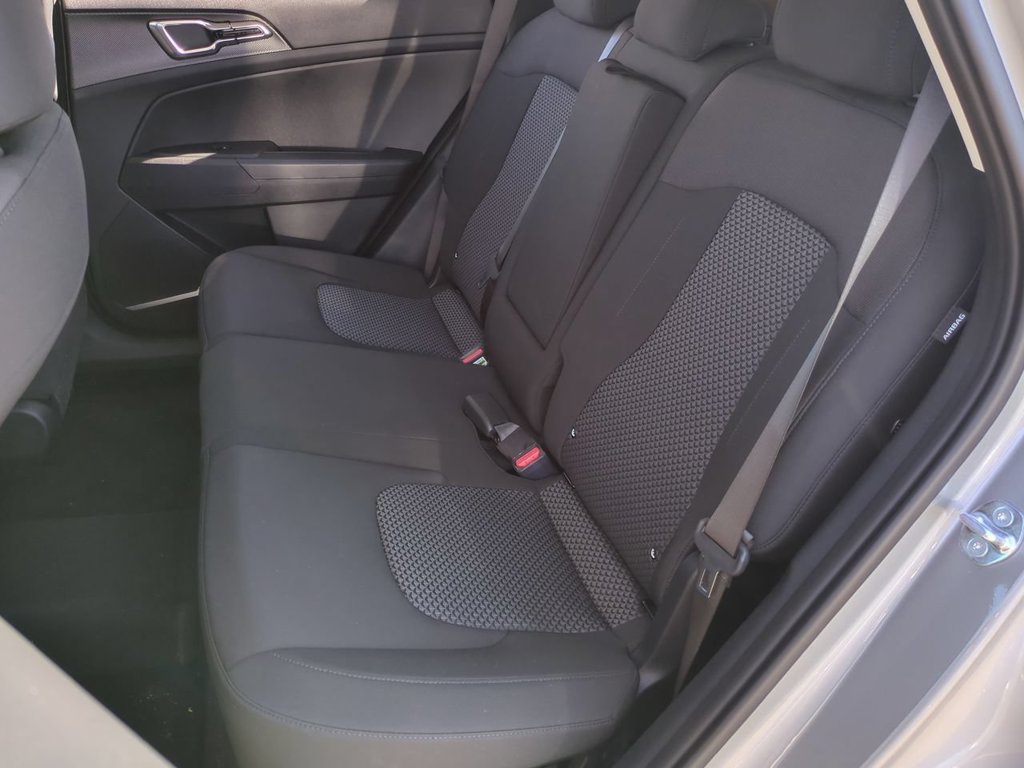 Certified 2025 Kia Sportage LX AWD/4WD image 23