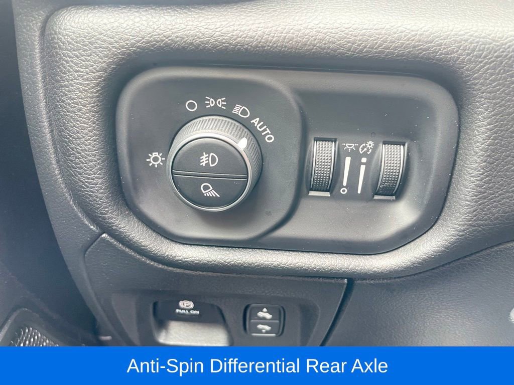 Used 2025 RAM 1500 Big Horn AWD/4WD image 24