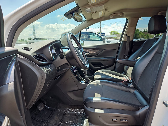 Used 2019 Buick Encore Preferred AWD/4WD image 17