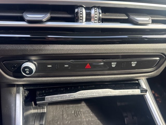 Used 2023 BMW i4 eDrive35 w/ Premium Package image 23