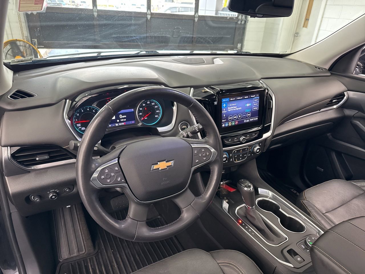 Used 2020 Chevrolet Traverse Premier image 18