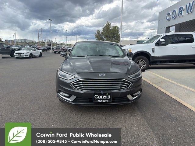 Used 2017 Ford Fusion SE image 2