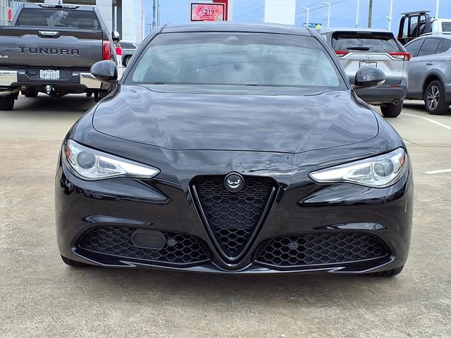 Used 2020 Alfa Romeo Giulia Ti image 3