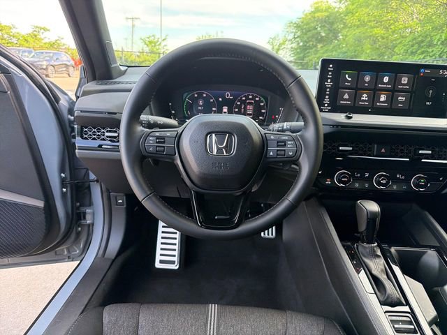 Used 2025 Honda Accord Sport image 16