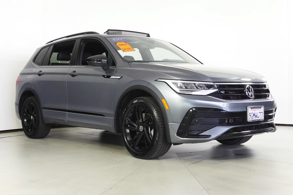 Certified 2023 Volkswagen Tiguan SE R-Line FWD image 3