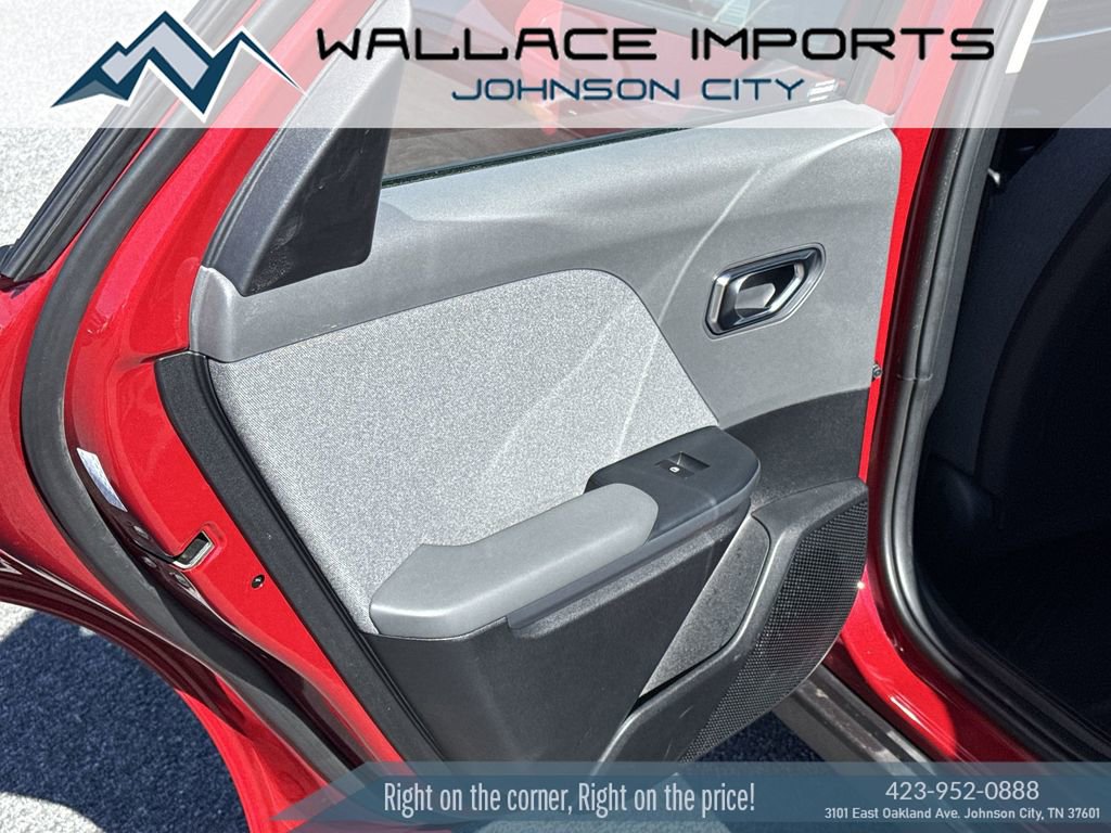 Used 2025 Kia K4 EX image 32