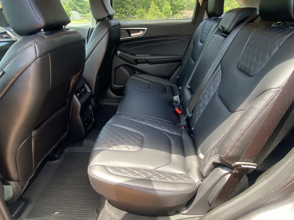 Used 2024 Ford Edge Titanium image 13