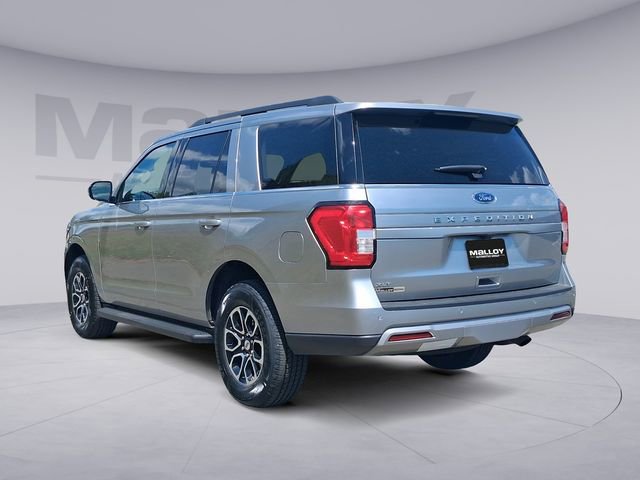 Used 2024 Ford Expedition XLT image 3