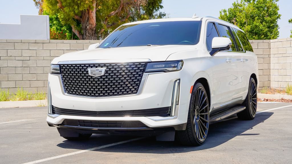 Certified 2021 Cadillac Escalade ESV Premium Luxury w/ LPO, Radiant Package AWD/4WD image 2