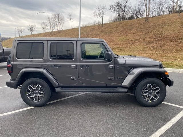 New 2026 Jeep Wrangler Unlimited Sahara AWD/4WD image 9