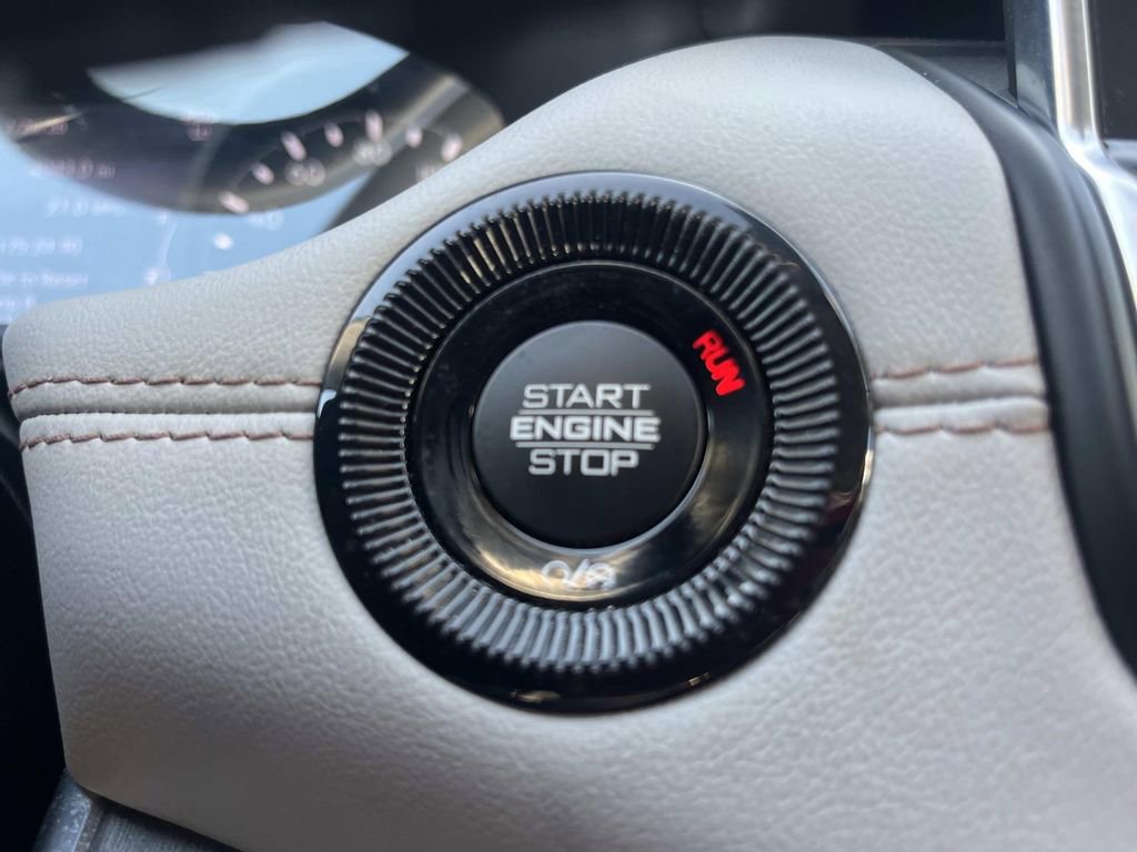 Used 2022 Jeep Compass Limited image 25