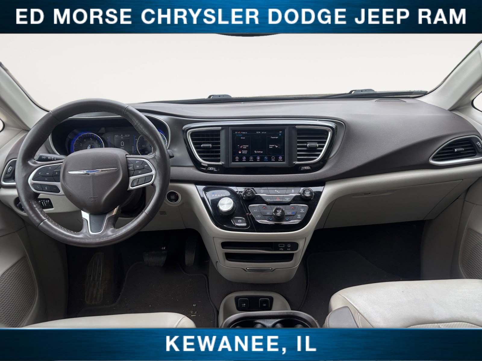 Used 2019 Chrysler Pacifica Touring-L FWD image 10