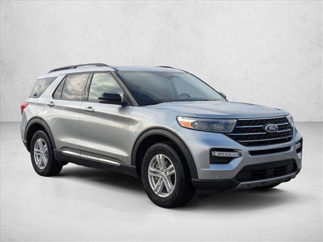 Certified 2023 Ford Explorer XLT w/ Equipment Group 202A image 3