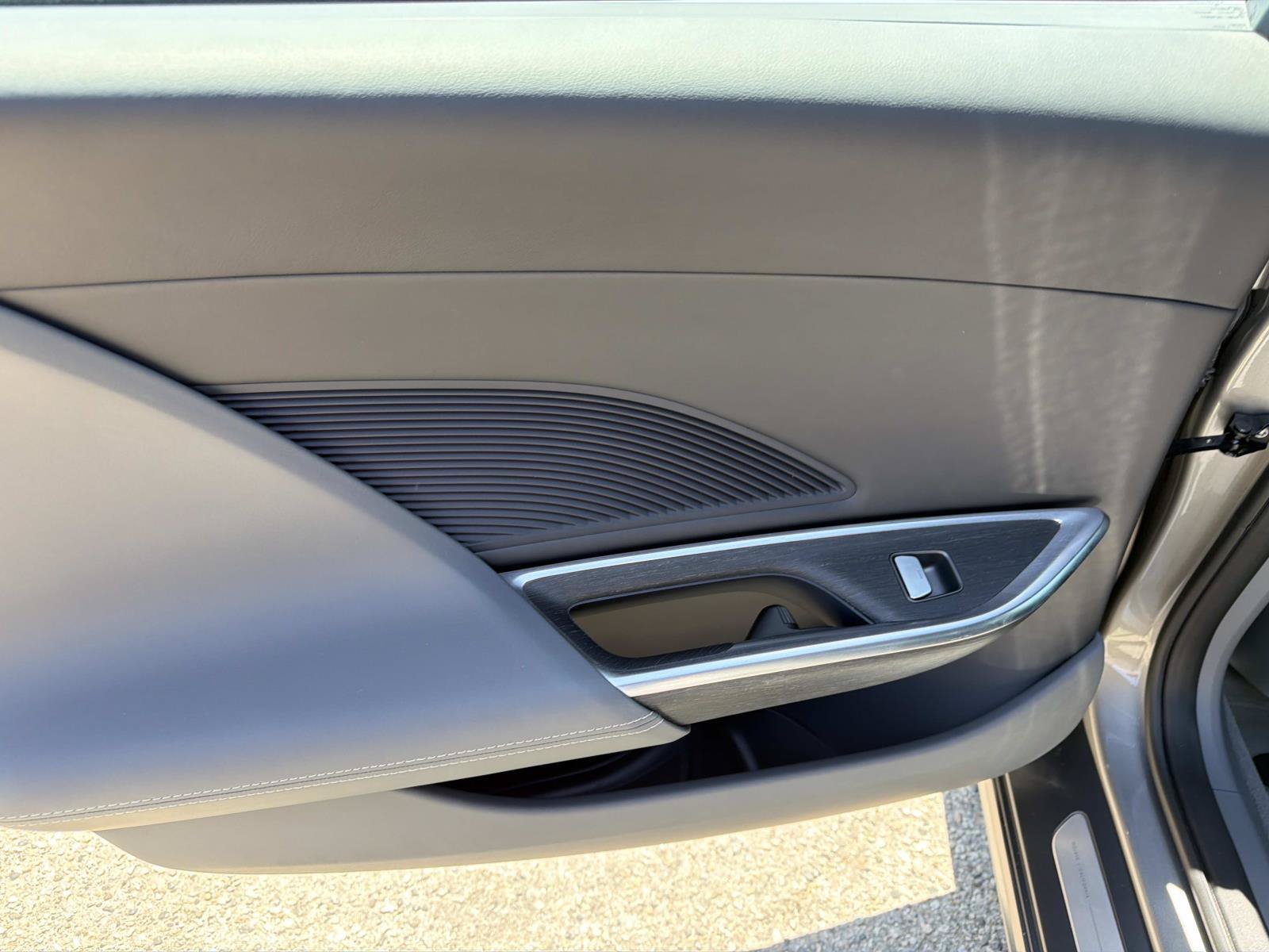Used 2024 Lucid Air Touring AWD/4WD image 10