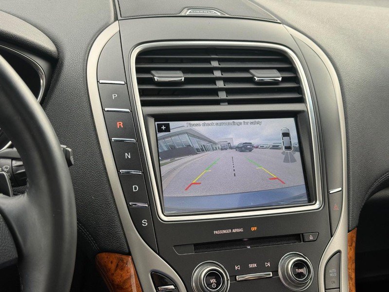 Used 2016 Lincoln MKX Reserve w/ Climate Package AWD/4WD image 22