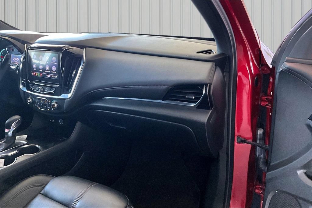 Used 2023 Chevrolet Traverse RS AWD/4WD image 13