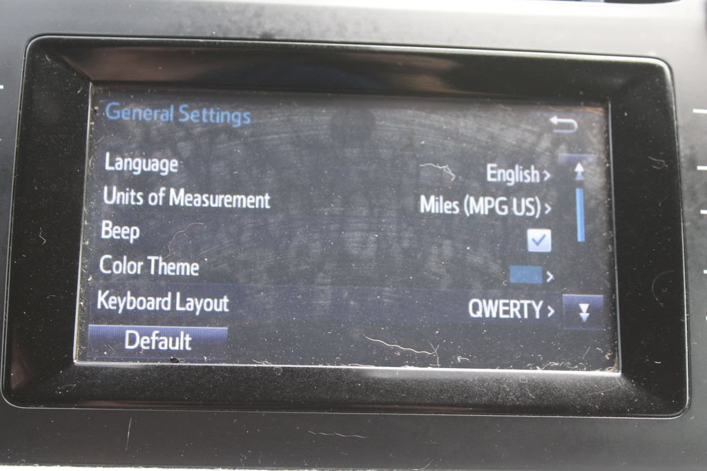 Used 2019 Toyota Highlander LE FWD image 38
