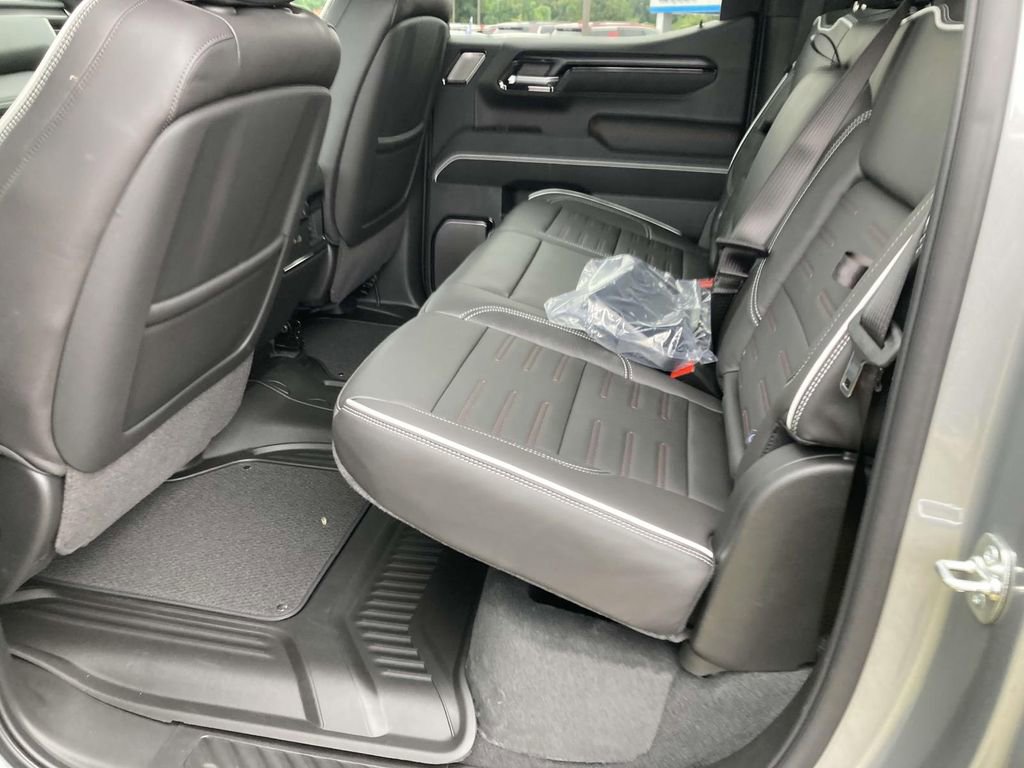 New 2025 GMC Sierra 1500 AT4X image 12