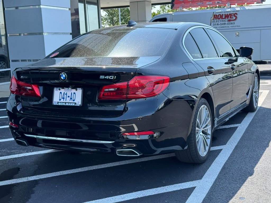 Used 2020 BMW 540i xDrive w/ Premium Package AWD/4WD image 4