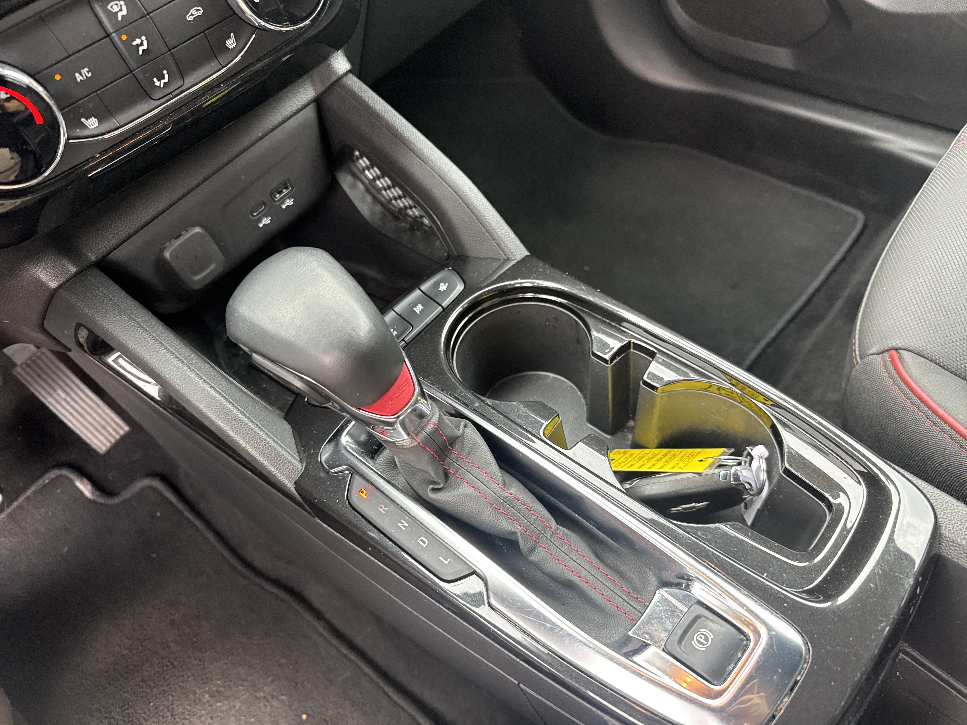 Used 2024 Chevrolet TrailBlazer RS FWD image 25