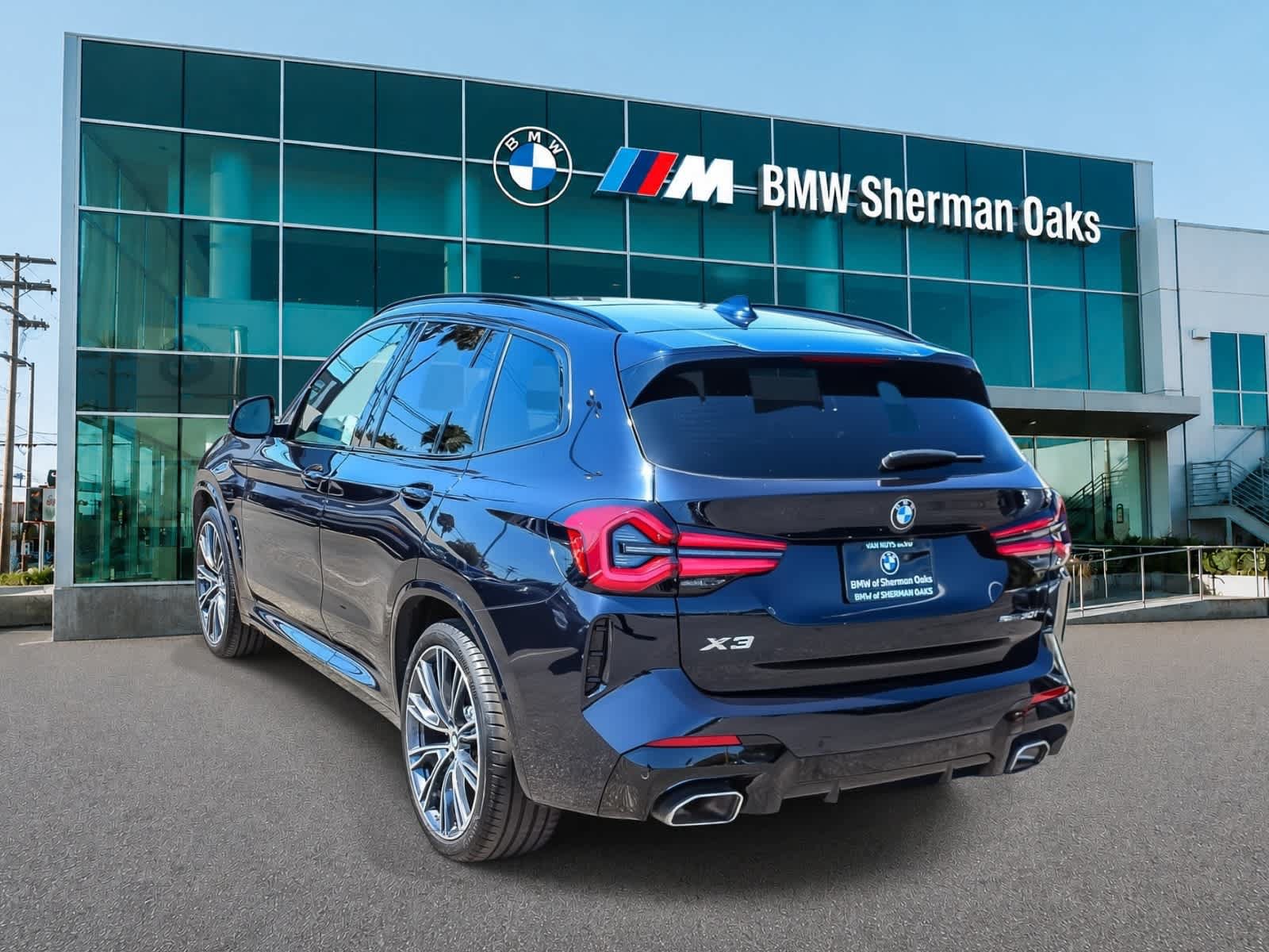 Used 2022 BMW X3 sDrive30i w/ M Sport Package 2 RWD image 6