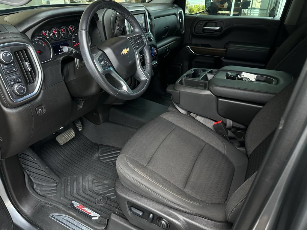 Used 2022 Chevrolet Silverado 1500 LT AWD/4WD image 10