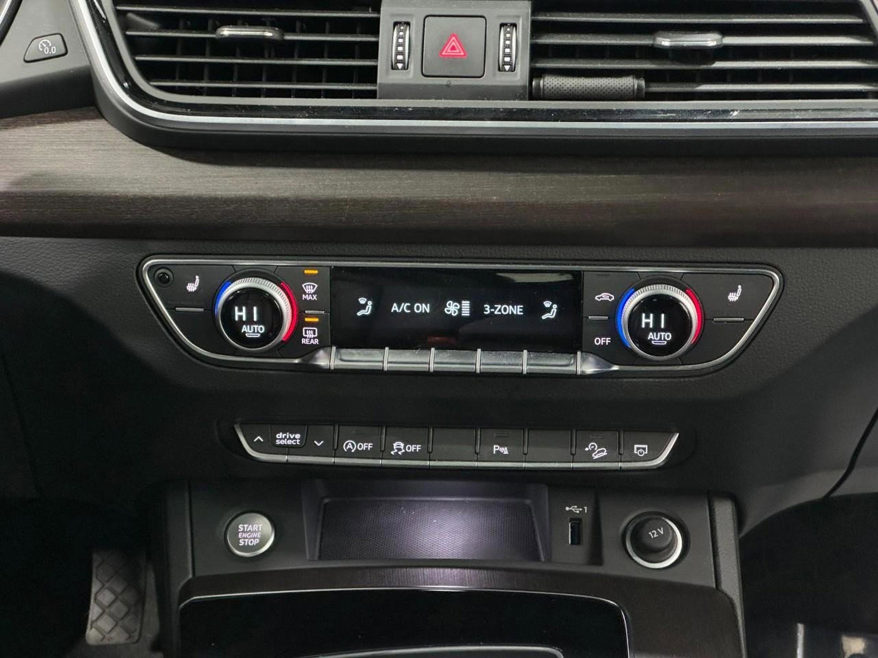 Certified 2025 Audi Q5 2.0T Premium w/ Convenience Plus Package image 16