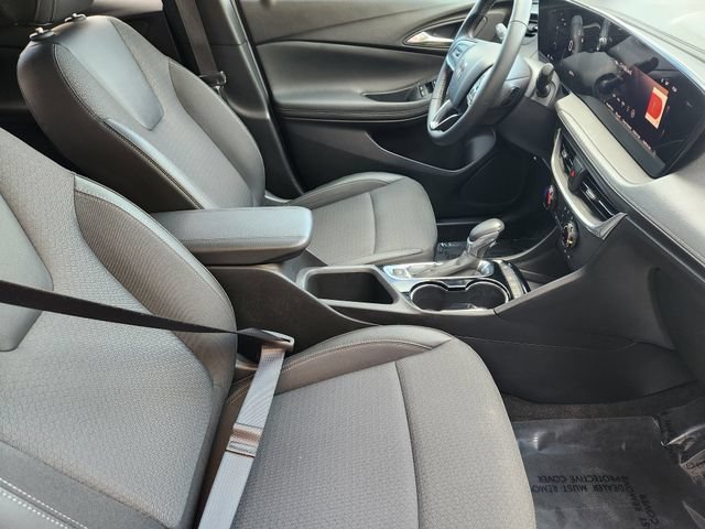 Used 2024 Buick Encore GX Preferred FWD image 19