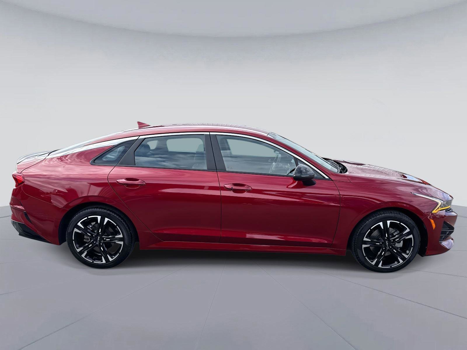 Used 2024 Kia K5 GT-Line w/ GT-Line Premium Package image 2